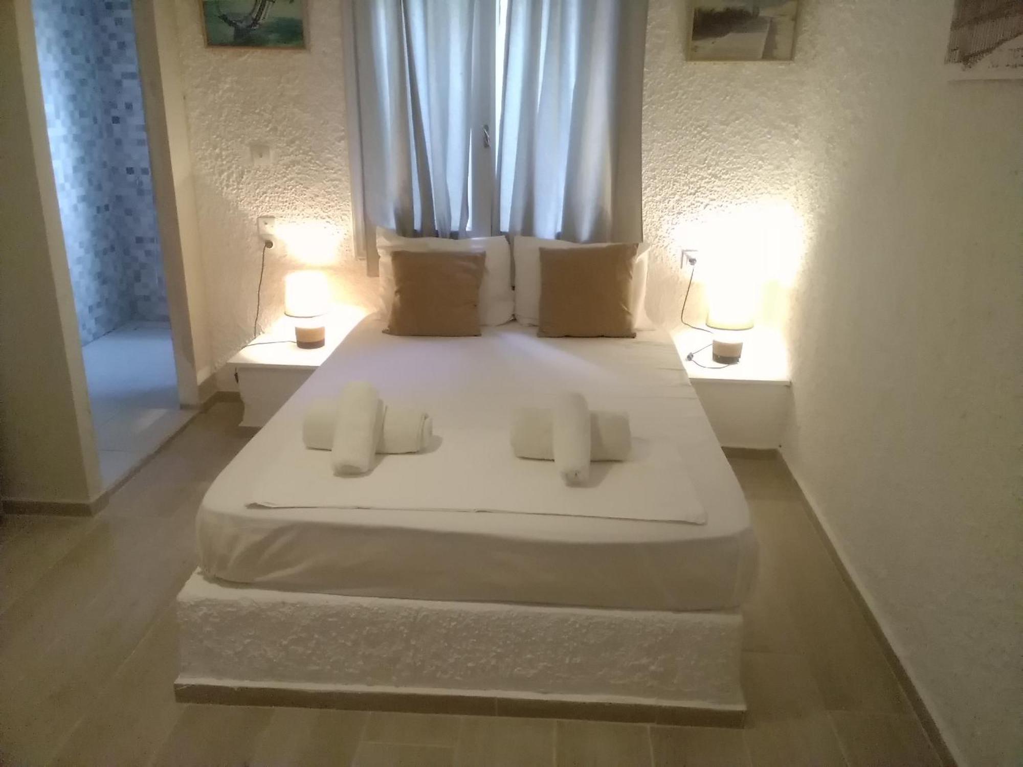 President Guest House Keratókambosz Kültér fotó